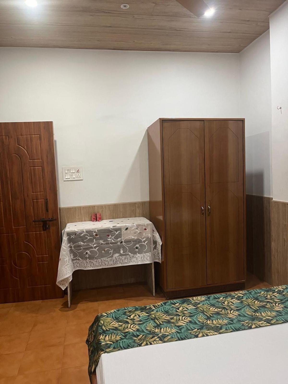 Amazing Homestay グワーハーティー エクステリア 写真