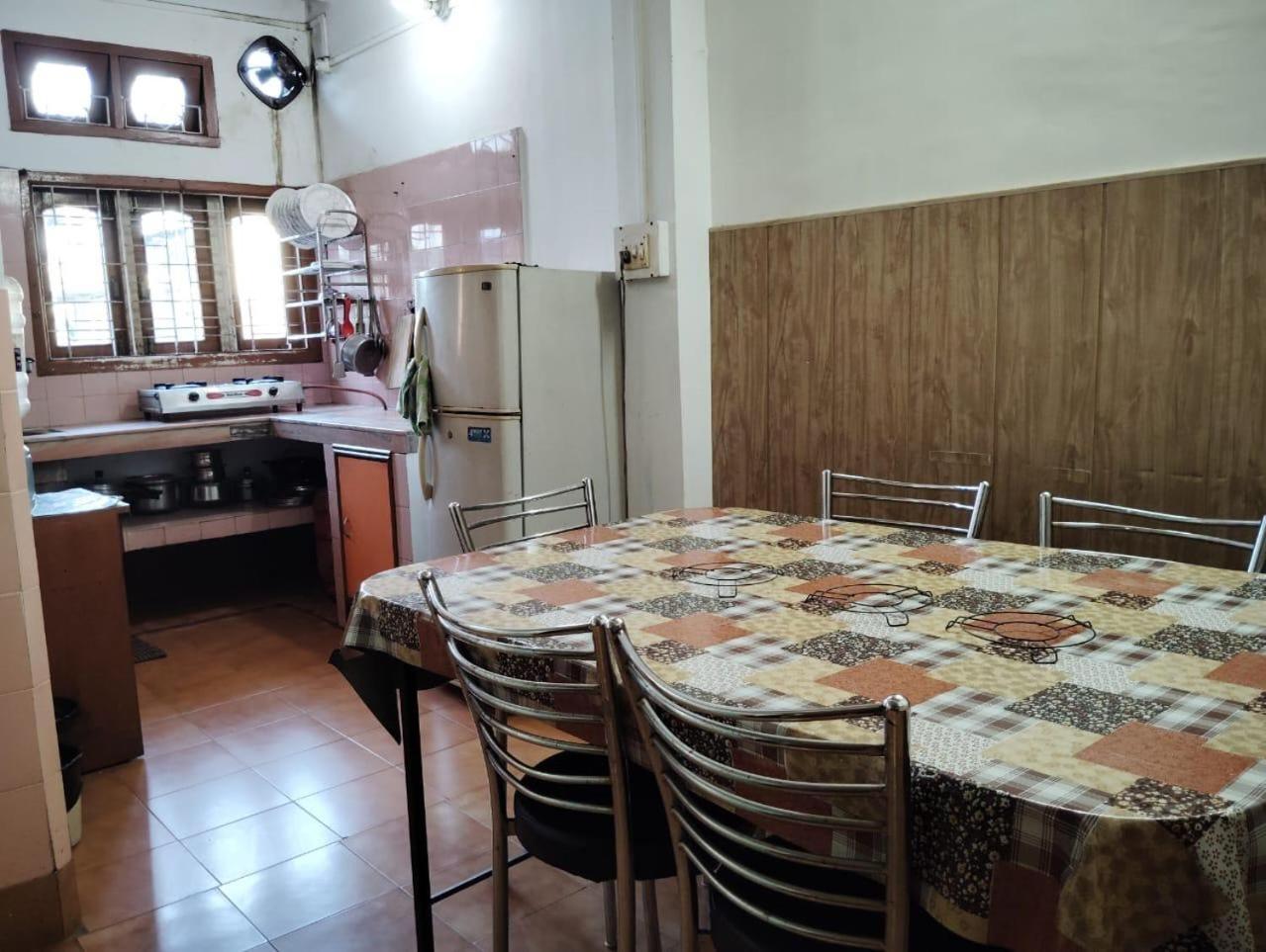 Amazing Homestay グワーハーティー エクステリア 写真