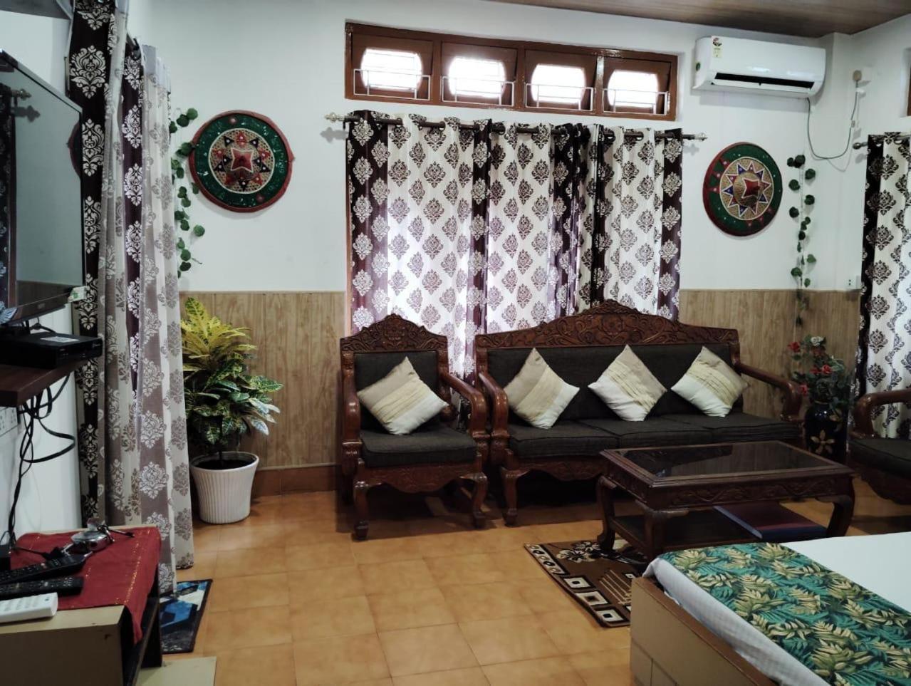 Amazing Homestay グワーハーティー エクステリア 写真