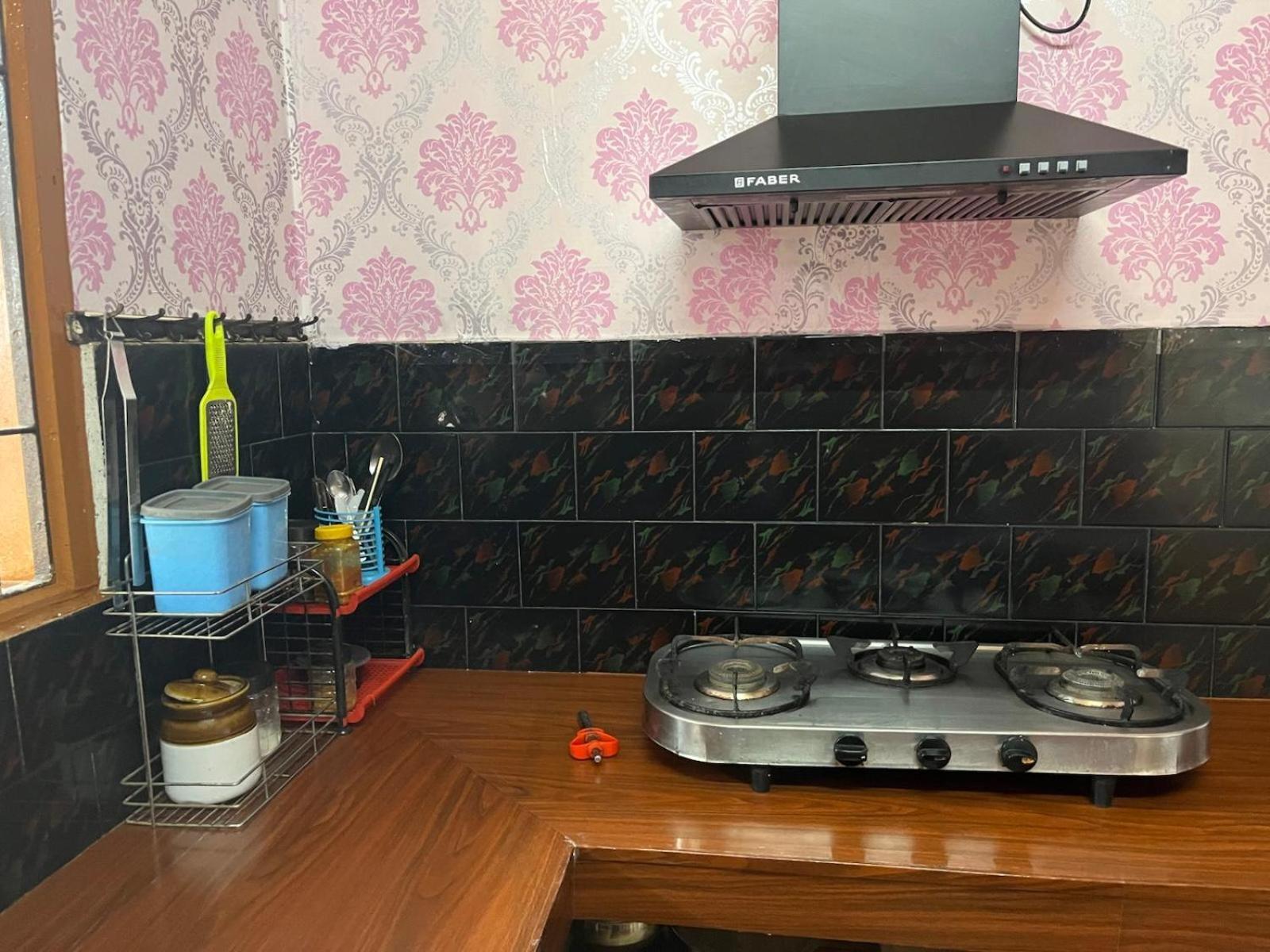 Amazing Homestay グワーハーティー エクステリア 写真