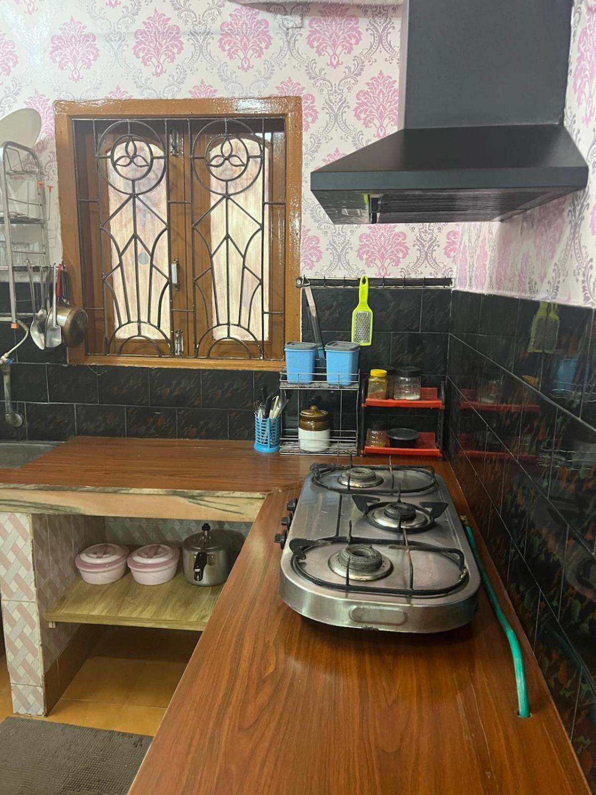 Amazing Homestay グワーハーティー エクステリア 写真